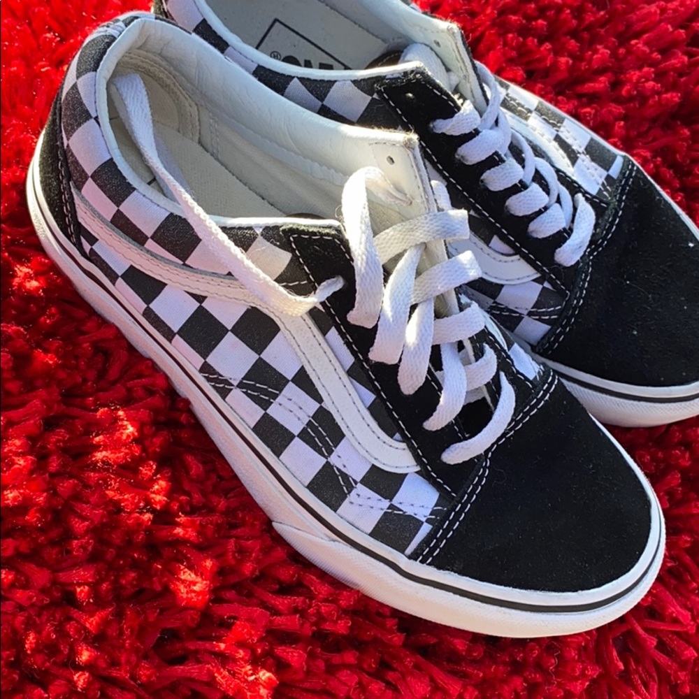 Platform checker Vans
